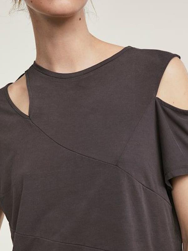 Remera hombros descubiertos